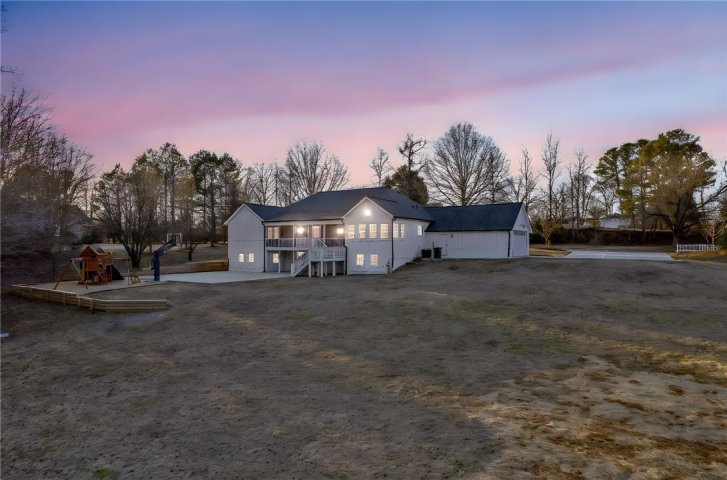Homes in Sweetbriar, Greer