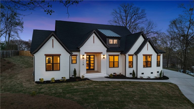 Homes in Burgiss Hills, Greer