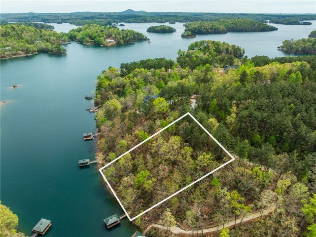 Lot 4 Bentwood Way active home in Cliffs At Keowee Falls South, Salem, SC