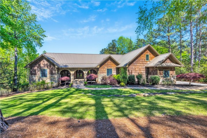 301 Augusta Way active home in The Reserve At Lake Keowee, Sunset, SC