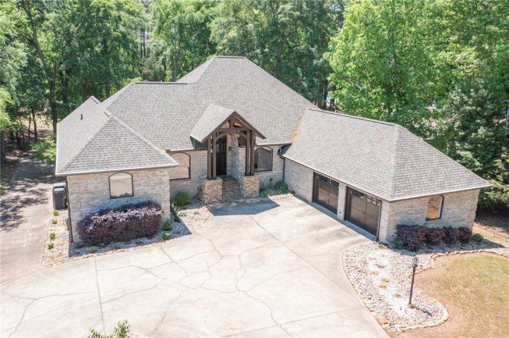 Homes in Denver Cove, Anderson