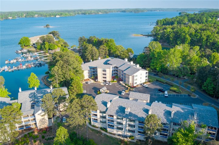 519 Tall Ship Drive 118 active home in Keowee Key, Salem, SC