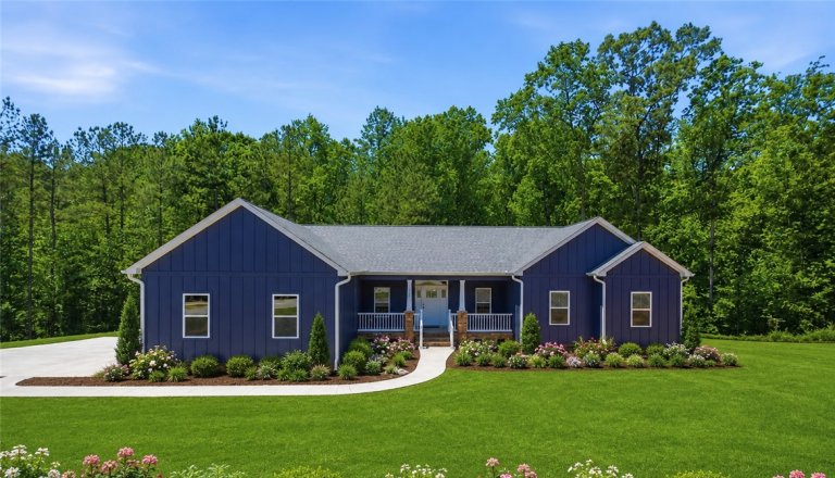 912 Watercrest Road active home in Peninsula Pointe North, West Union, SC