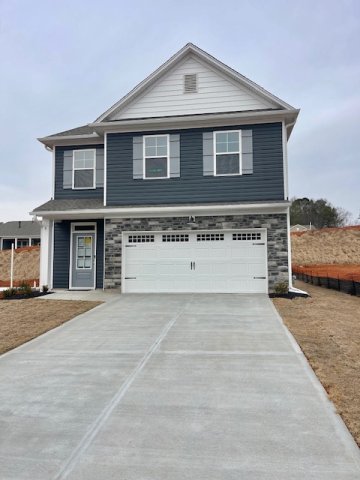 8 Gateway Drive pending home in Springwood Grove, Central, SC