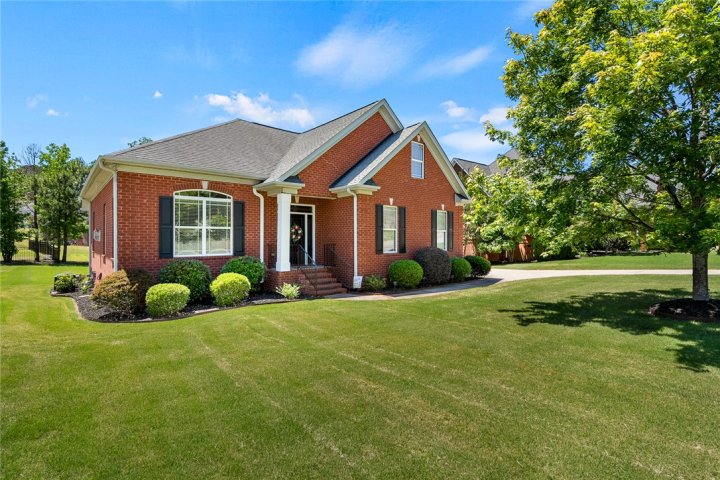 105 Cayman Way pending home in Smithbrook, Anderson, SC