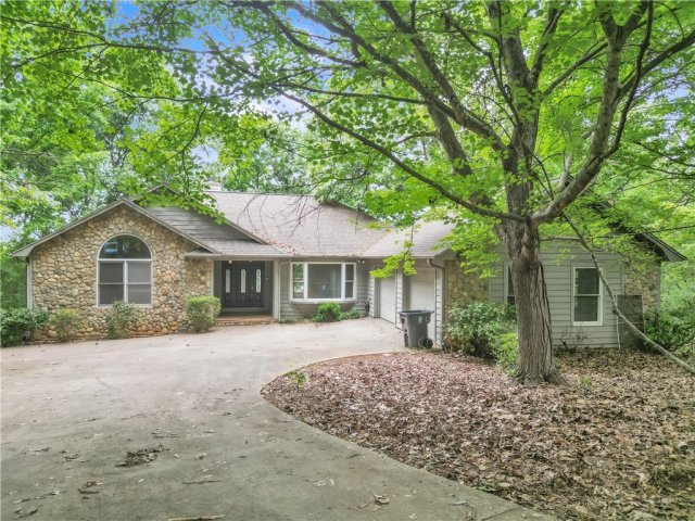Homes in Inlet Pointe Cove, Anderson