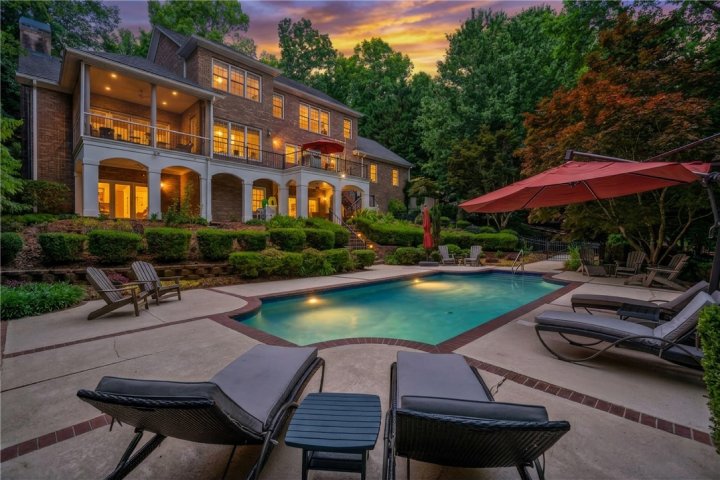 215 Horse Head Point Drive active home in Stillwater, Seneca, SC