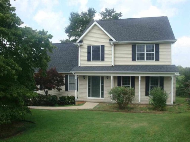 1136 Moorehead Place sold home in Century Hills, Pendleton, SC