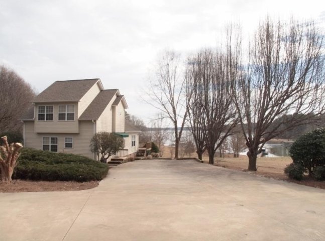 811 Durham Brown Road sold home in Deer Cove, Seneca, SC