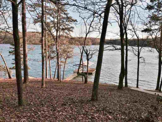 111 Muskhogean Road sold home in Seminole Point, Fair Play, SC