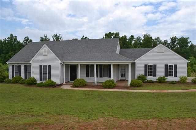 130 Carrie Leigh Lane sold home in Pendleton Place, Pendleton, SC
