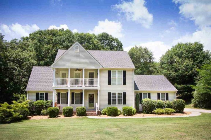 115 Crosscreek Drive sold home in Hidden Brooks, Anderson, SC