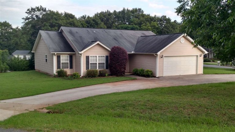 534 Shore Line Drive sold home in Brookstone Acres, Anderson, SC