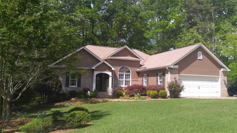206 Berwick Court sold home in Berwick, Seneca, SC