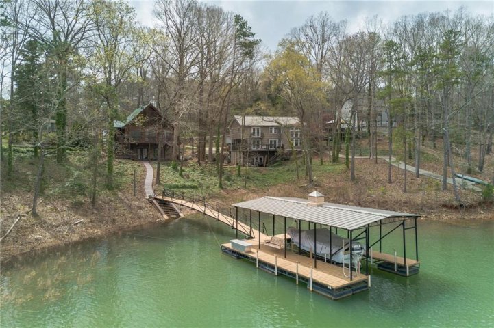 1132 Pine Lake Drive sold home in Isle-O-Pines, Townville, SC