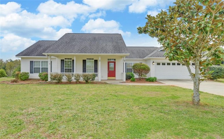 209 York Shores Lane sold home in York Shores, Hartwell, GA