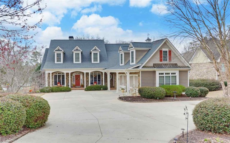 17 York Shores Lane sold home in York Shores, Hartwell, GA