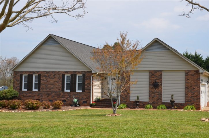 108 Century Court sold home in Century Hills, Pendleton, SC