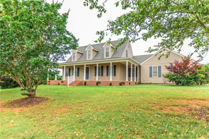 116 Carrie Leigh Lane sold home in Pendleton Place, Pendleton, SC