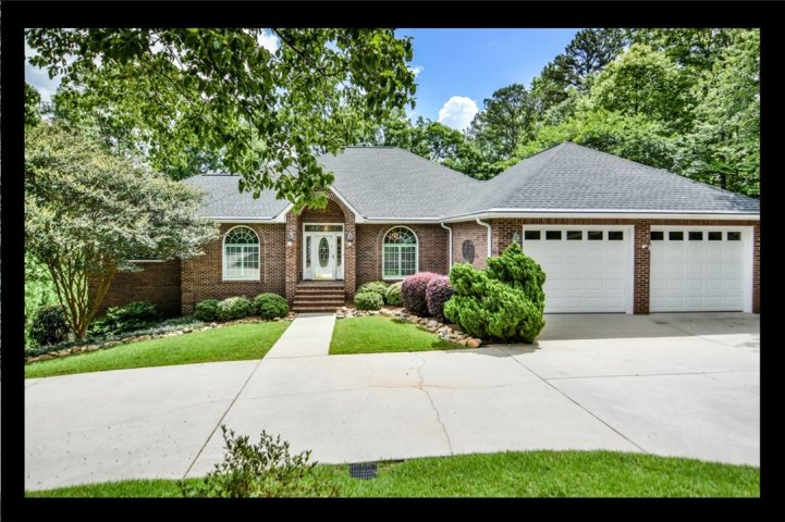 206 N Harbour Drive sold home in North Harbour, Seneca, SC