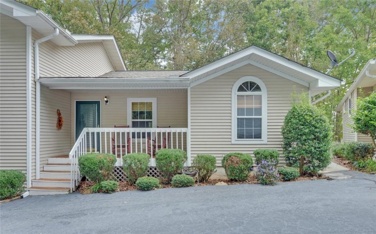 551 Lake Place Drive sold home in Lake Place, Lavonia, GA