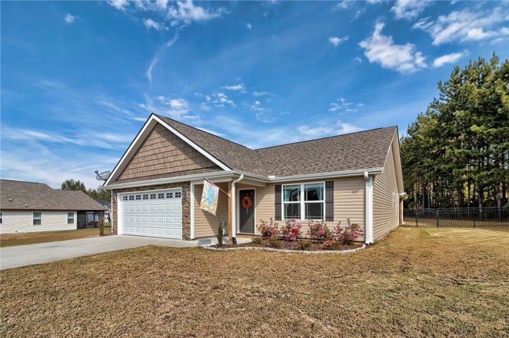 505 Lincoln Terrace Drive sold home in Madison Pointe, Seneca, SC