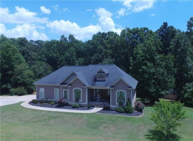 412 Arrowhead Lake Trail sold home in Arrowhead Lake Farms, Westminster, SC