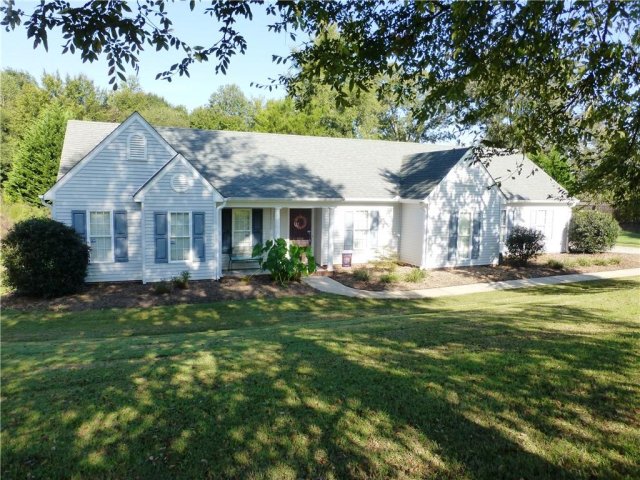 100 Carrie Leigh Lane sold home in Pendleton Place, Pendleton, SC