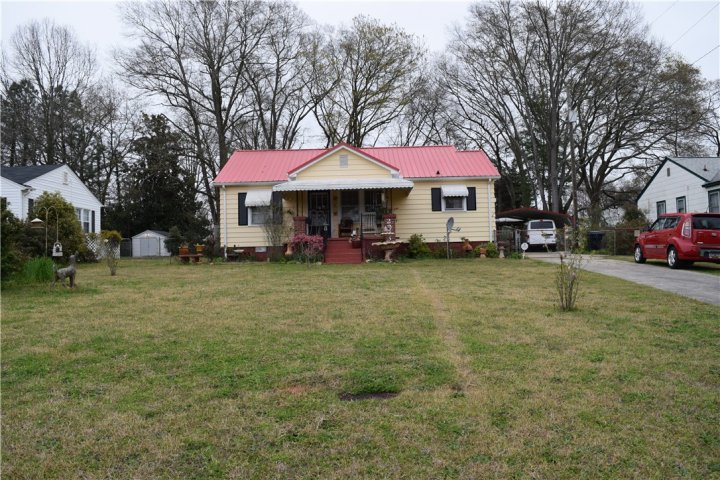 2226 Ridgewood Avenue sold home in Northgate, Anderson, SC