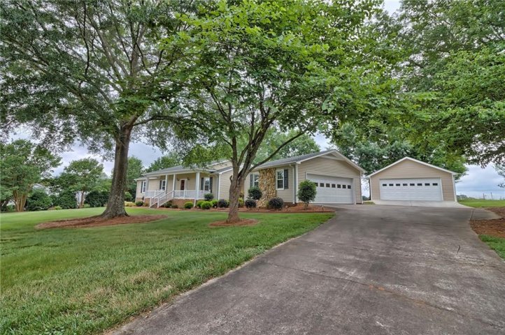 506 Jameson Drive sold home in Jameson Place, Piedmont, SC