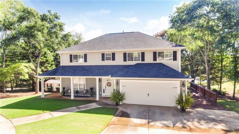 1200 Moorehead Place sold home in Century Hills, Pendleton, SC