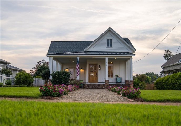 218 Maple Grove Road sold home in The Groves At Perkins Creek, Seneca, SC