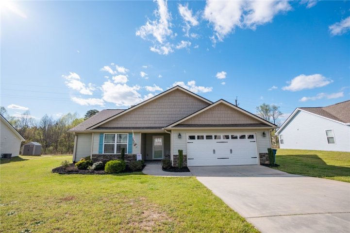 165 Madison Pointe Drive sold home in Madison Pointe, Seneca, SC