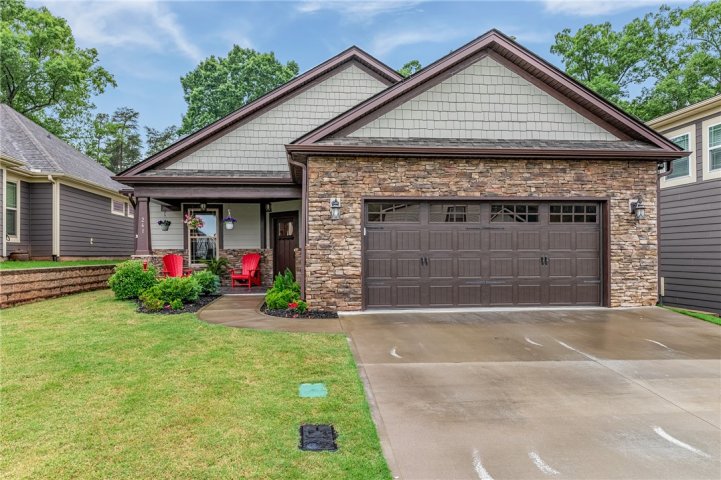 241 Henrydale Drive sold home in Benton Park, Easley, SC