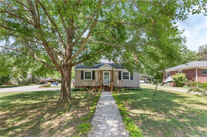 2211 Ridgewood Avenue sold home in Northgate, Anderson, SC