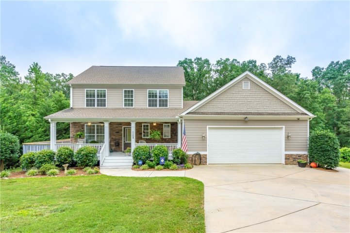 1124 Bay Drive sold home in Treasure Bay, Fair Play, SC