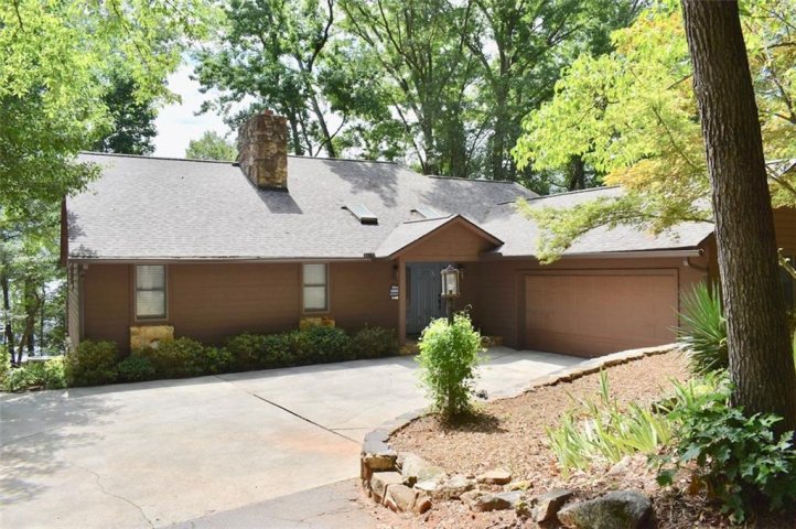 860 Durham Brown Road sold home in Deer Cove, Seneca, SC