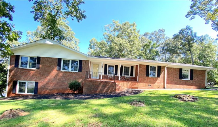 523 Fowler Road sold home in Oakmont-West Union, West Union, SC