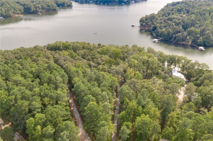 36-A Sequoyah Road sold home in Seminole Point, Fair Play, SC