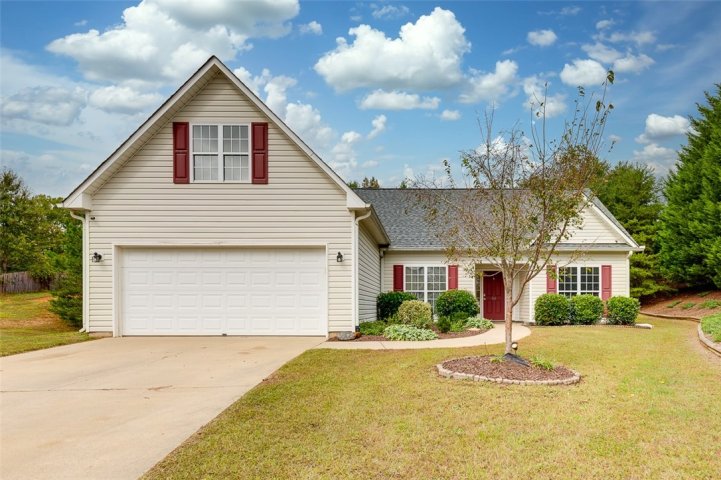 104 Spotted Wing Court sold home in Cardinal Woods, Easley, SC