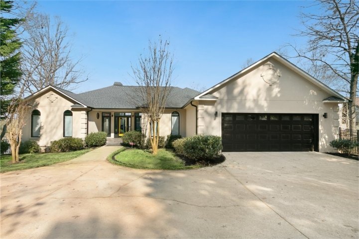 208 Plantation Point sold home in Plantation Pointe, Anderson, SC