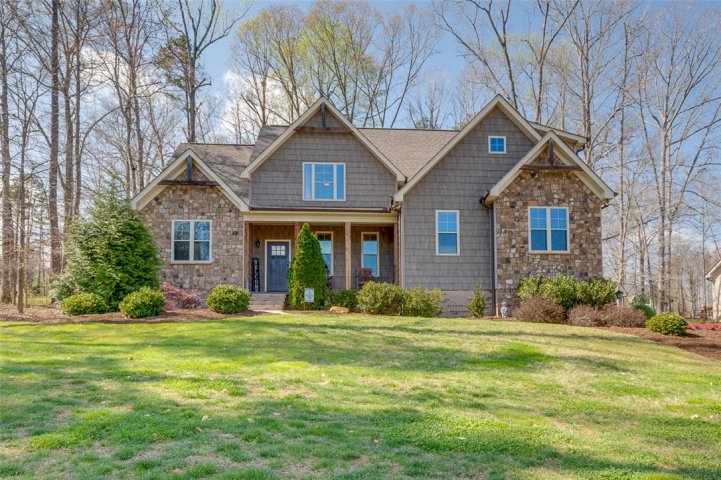 172 Upper Lake Drive sold home in Montague Lakes, Easley, SC