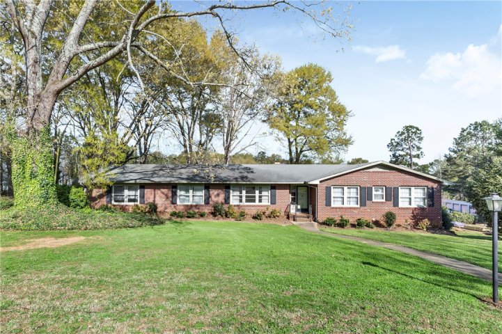 401 Woodlake Drive sold home in Hill & Dale Sub, Anderson, SC
