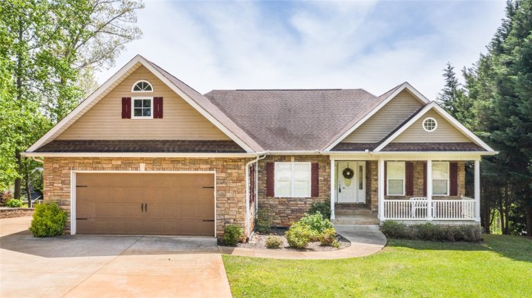 512 Tammerick Trail sold home in Tammerick Shore, Fair Play, SC
