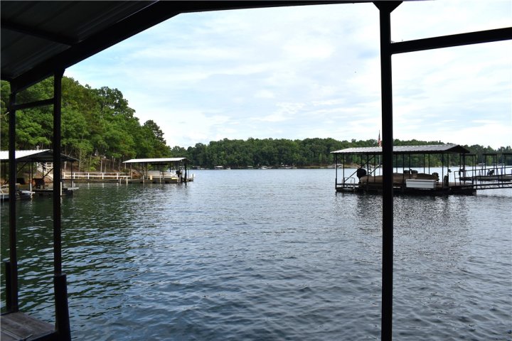 93 Sequoyah Road sold home in Seminole Point, Fair Play, SC