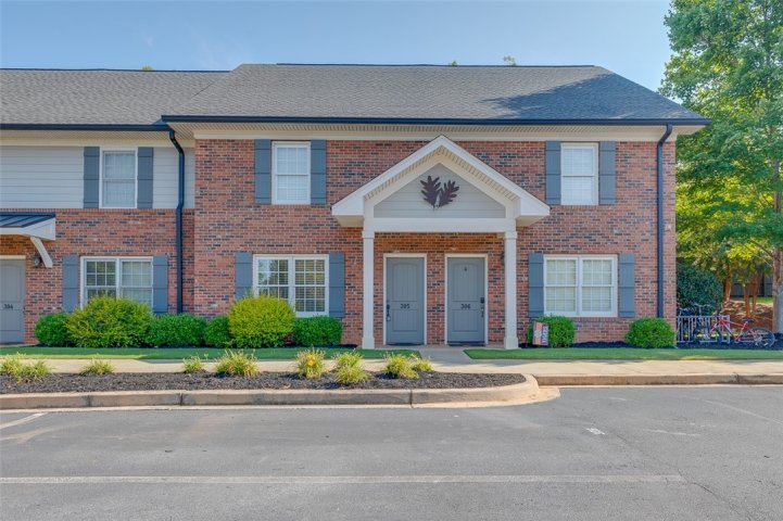 209 Calhoun Street 305 sold home in Oakledge, Clemson, SC