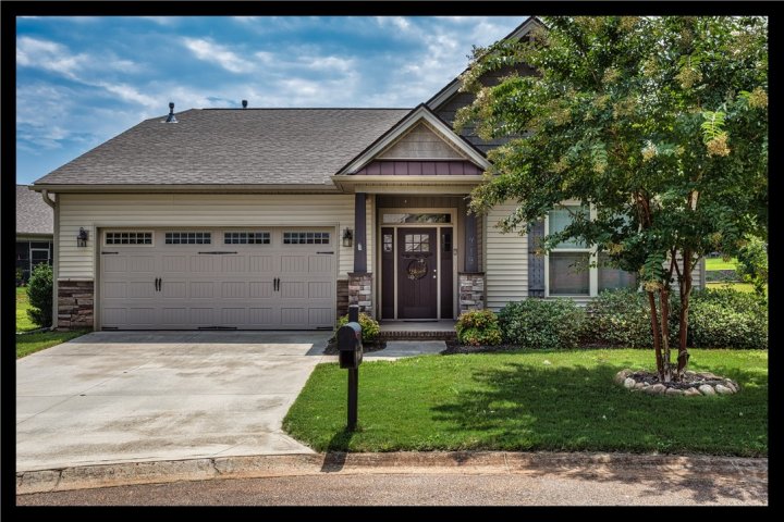 719 Rockstone Drive sold home in Stonegate, Seneca, SC