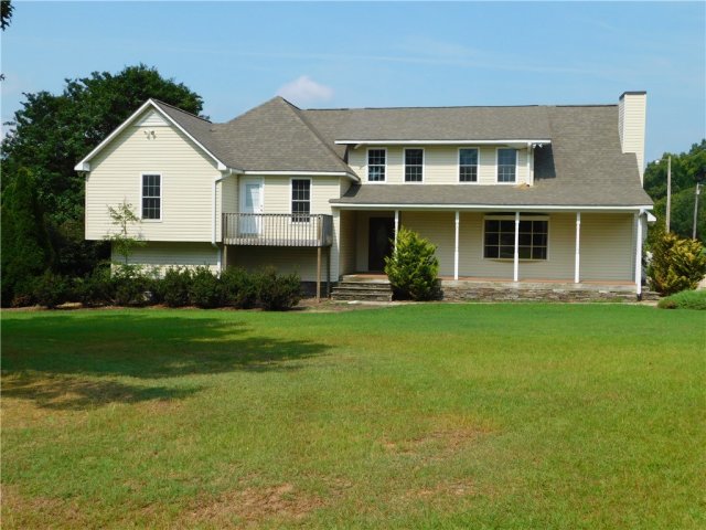 202 Sandy Shore Drive sold home in Sandy Shores, Townville, SC