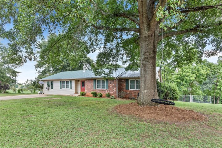 141 Scenic Heights Road sold home in Eastcliff, West Union, SC