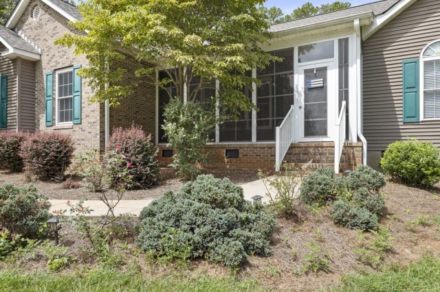 206 Mountain Laurel Lane sold home in Beaver Lake, West Union, SC
